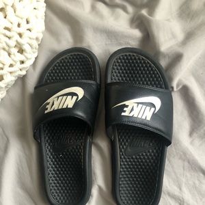 nike slides